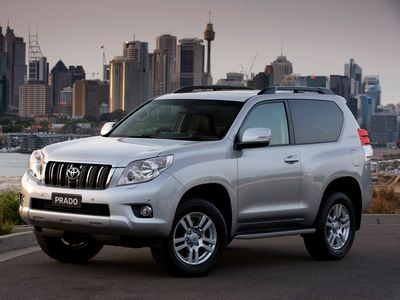 Автостекла Toyota Land Cruiser Prado 150 c установкой в Москве